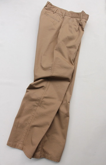 NOUN ”Wide KHAKI” (8)