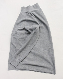 GYMMASTER ”Double Face Turtle Neck MOKU GRAY”251028 (4)