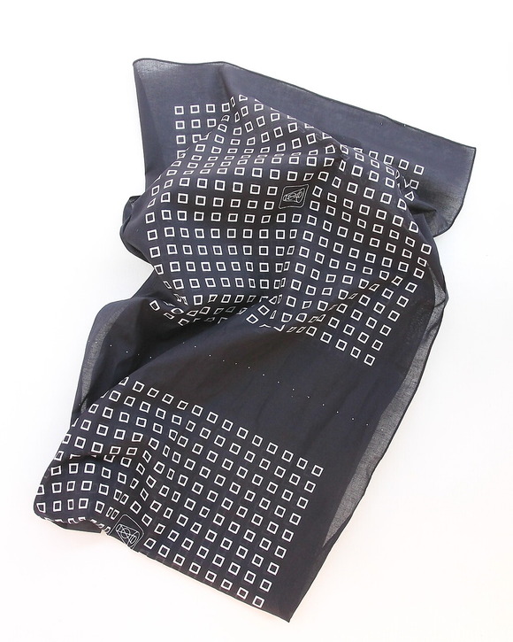 NOUN ”Bandana Bandana Stole SQUARE NAVY250829 (2)