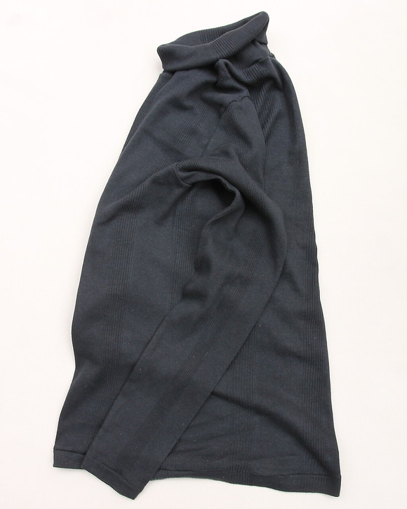 Miller ”Turtleneck Off BLACK” (4)