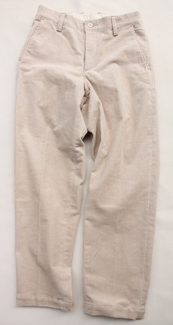 Harriss ”Confort Tapered Corduroy Pants OFF WHITE”