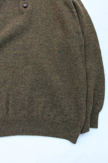 Soglia ”LERWICK Henreyneck Sweater OLIVE”231022 (3)