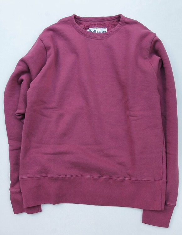NOUN ”HOT MAC BURGUNDY”230826