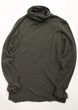 hannes roester ”Fine Cotton Pique Turtle Neck CAYYAK”