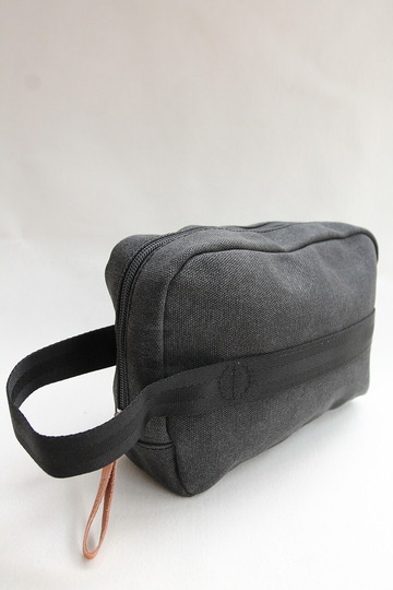 QWSTION ”Travel Kit WHSHED BLACK” (5)