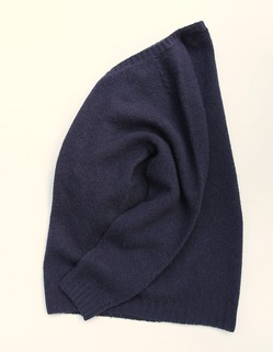 John Tulloch ”Brushed V Neck NAVY”231128 (4)
