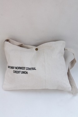 VETERAN ”Mail Bag SMALL”241011