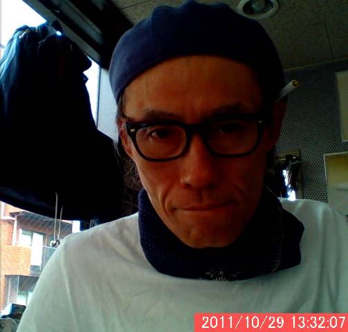 image002