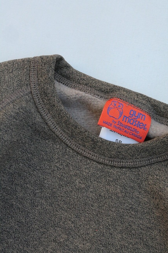 GYMMASTER ”Sweat Raglan Basic CN OX BROWN”2308292