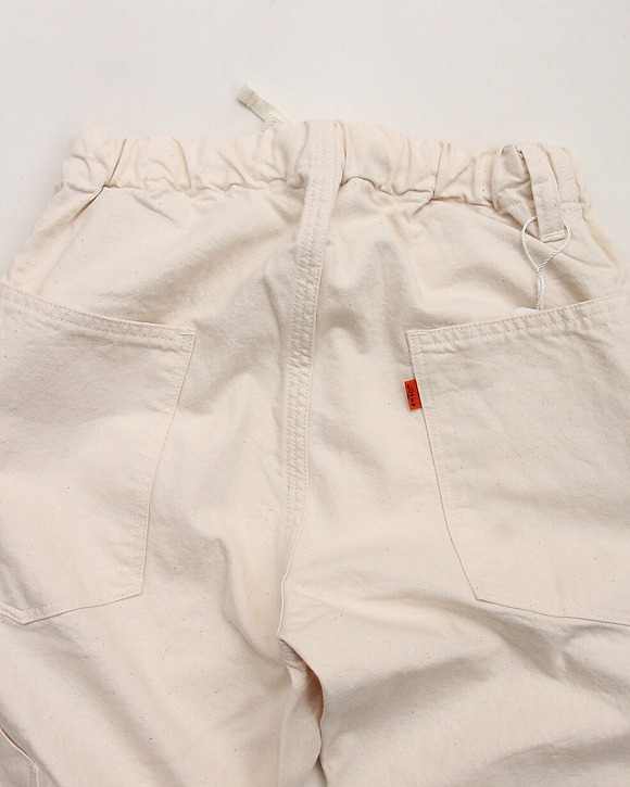 NOUN ”Painter Spindle WHITE”250802 (4)