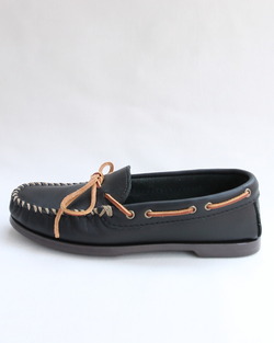 MINNETONKA ”Camp Moc BLACK”250427 (5)