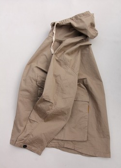 GYMMASTER ”Monster Pocket Half Coat BEIGE”2309235