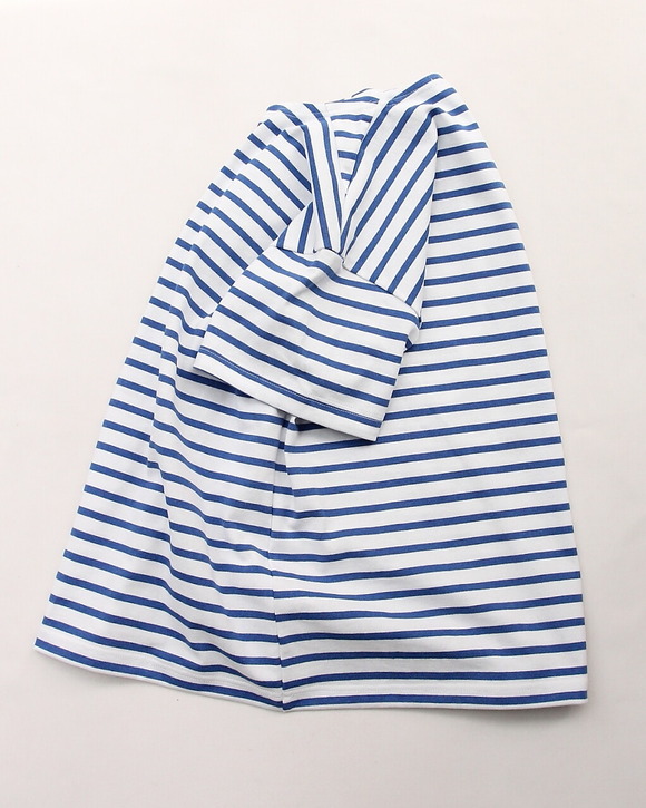 NOUN ”Deep DELTA WHITE BORDER”250511 (4)