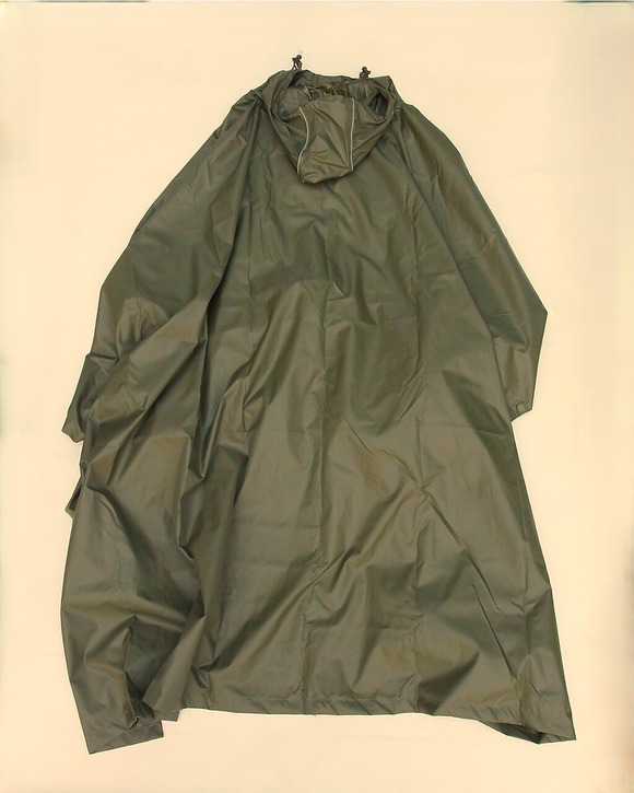 MAC IN SAC ”Pncho OLIVE”250324 (4)