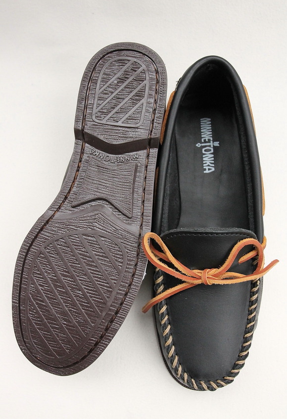 MINNETONKA ”Camp Moc BLACK”5