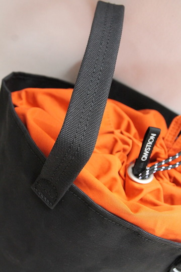 QWSTION ”Tote Bag Medim All BLACK Robin” (2)