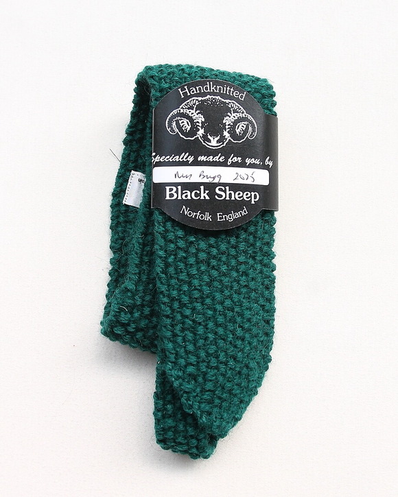 BLACK Sheep ”Hand KnitTie V HARVEST”251014