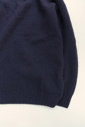 John Tulloch ”Brushed V Neck NAVY”231128 (3)