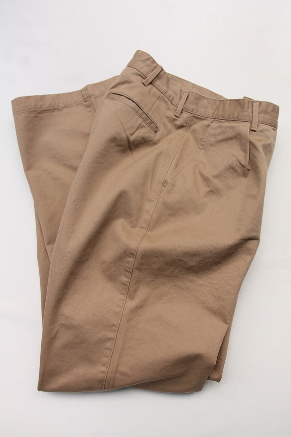 NOUN ”Wide KHAKI”