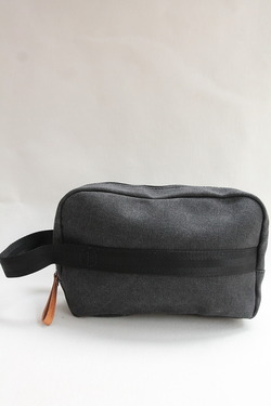 QWSTION ”Travel Kit WHSHED BLACK”