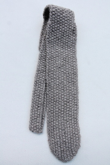 Black Sheep Hand Knit Tie GREY (4)