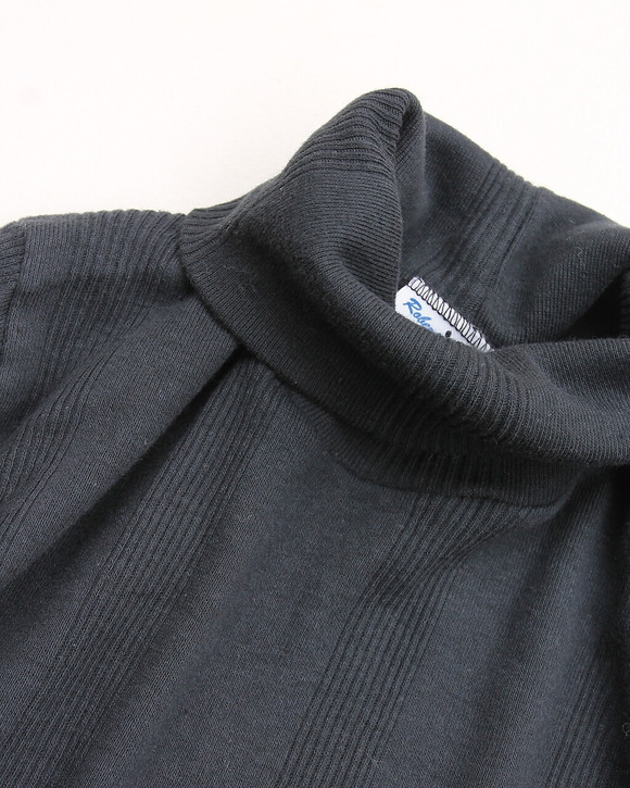 Miller ”Turtleneck Off BLACK” (2)