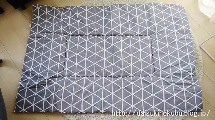 ダイソーの ふとんになるクッション を買ってみました 大好き北欧な暮らし Powered By ライブドアブログ