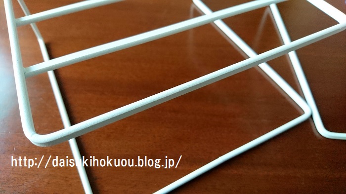 続 セリアのお皿収納アイテムで食器棚の整理 大好き北欧な暮らし Powered By ライブドアブログ