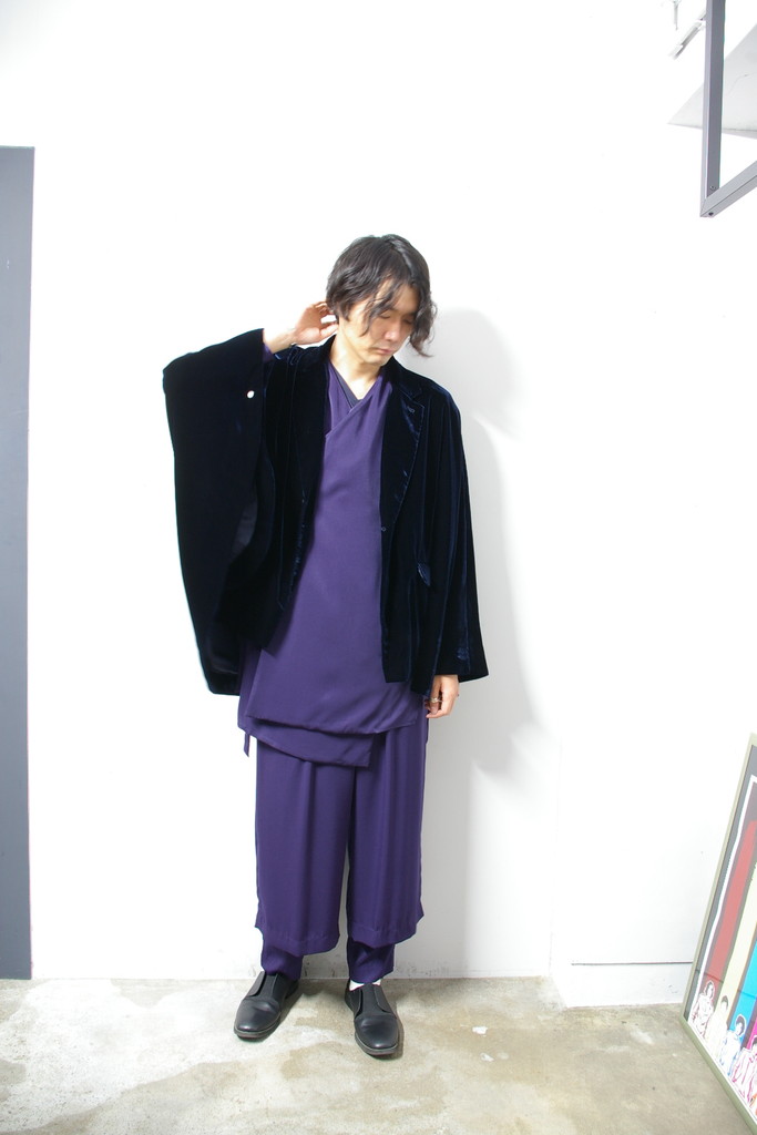 ETHOSENS ベルベットポンチョ入荷！ : CONCRETE RIVERのブログ