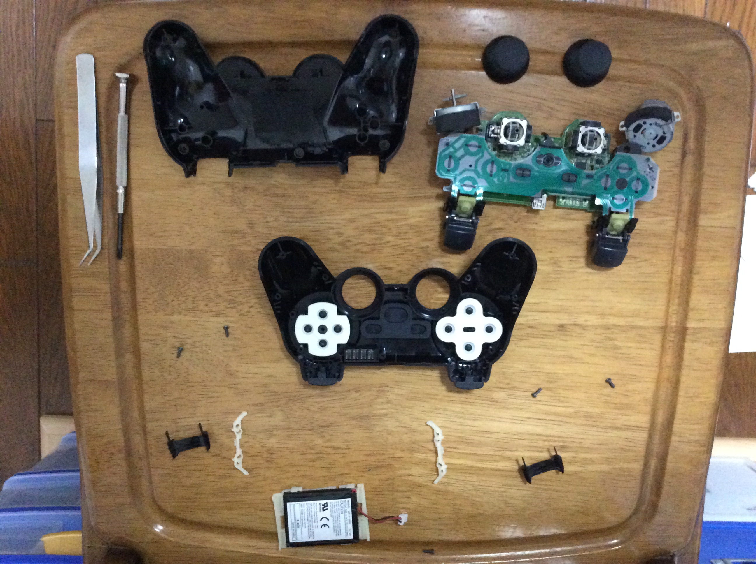 Ps3コントローラ Ds3 のジョイスティックが中央に戻らなくなったので直した話 あとゲームにっき このあファイア ゲーム フィギュアブログ