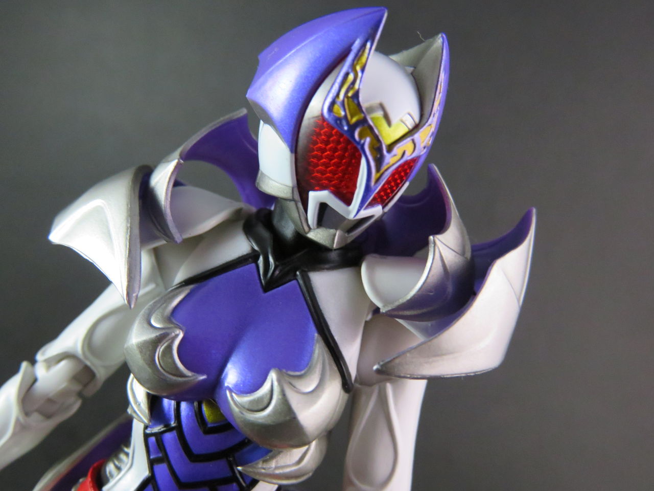 S.H.フィギュアーツ 仮面ライダーキバーラ S.H.フィギュアーツ 仮面ライダーキバーラ