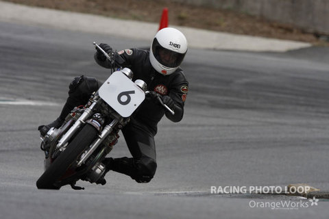 CB550−1