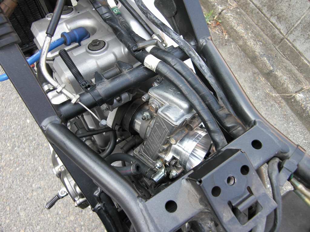 DトラッカーにFCR35 : 青空の下2