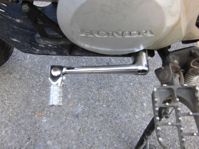 モンキーｒモタード ギア抜け修理完了 青空の下２