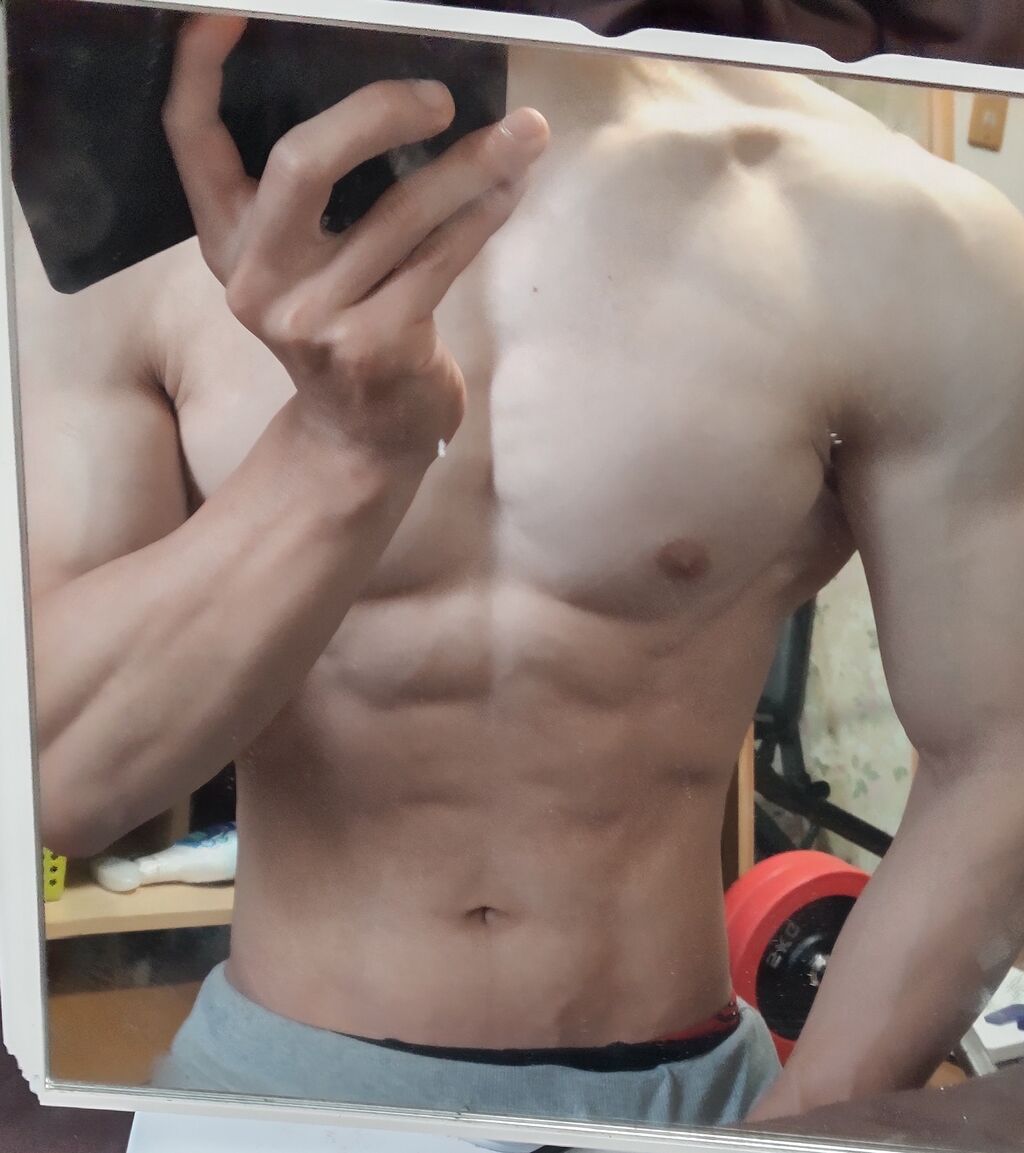筋トレ1年目のワイの細マッチョボディを見てくれ 筋トレ予備校まとめ
