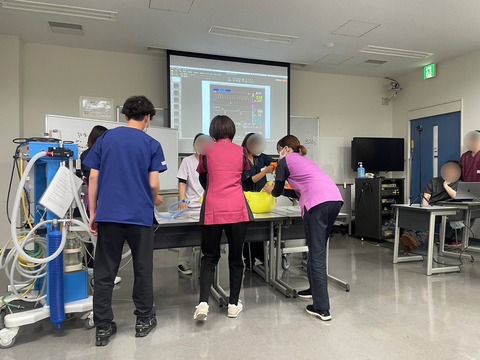 C3DB4AD5-F5C7-4251-9895-AEDCAB92C16E