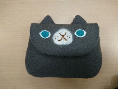 ちゅちゅたんの楽しい毎日 羊毛フェルトで猫のポシェット ちゅちゅたんの楽しい毎日 羊毛フェルトで猫のポシェット