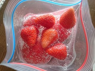 ちゅちゅたんの楽しい毎日 炭酸水でシュワシュワフルーツ ちゅちゅたんの楽しい毎日 炭酸水でシュワシュワフルーツ