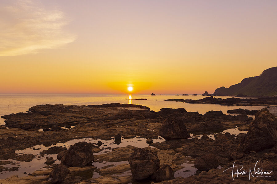 秋田県男鹿市の潮瀬崎のゴジラ岩と鵜ノ崎海岸の夕景 7月24日分5 5 風景写真家 西川貴之の気まぐれブログ