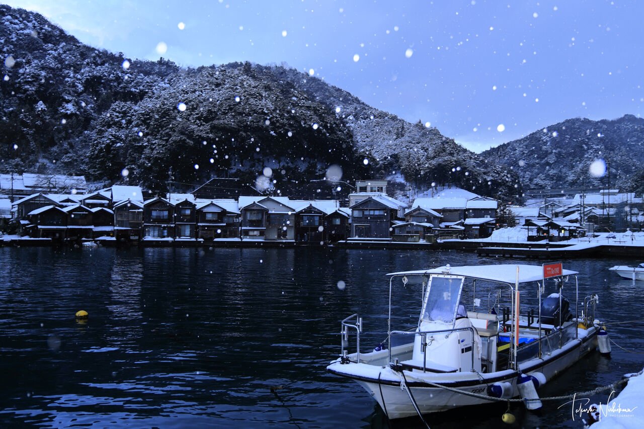 京都府伊根町の伊根の舟屋の雪景色 2月9日分3-1。 : 風景写真家・西川貴之の気まぐれブログ