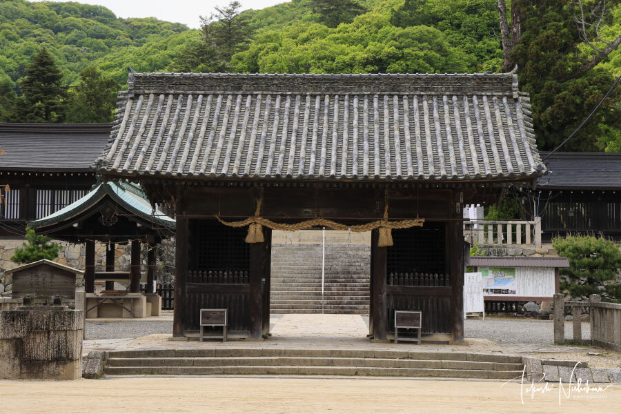 岡山県岡山市の吉備津彦神社と吉備津神社 4月27日分2 1 風景写真家 西川貴之の気まぐれブログ 岡山県岡山市の吉備津彦神社と吉備津神社 4月27日分2 1 風景写真家 西川貴之の気まぐれブログ