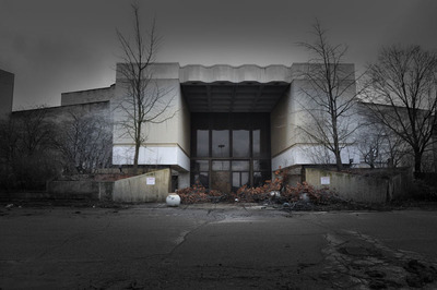 randall-park-mall-abandoned-ohio-by-seph-lawless-14