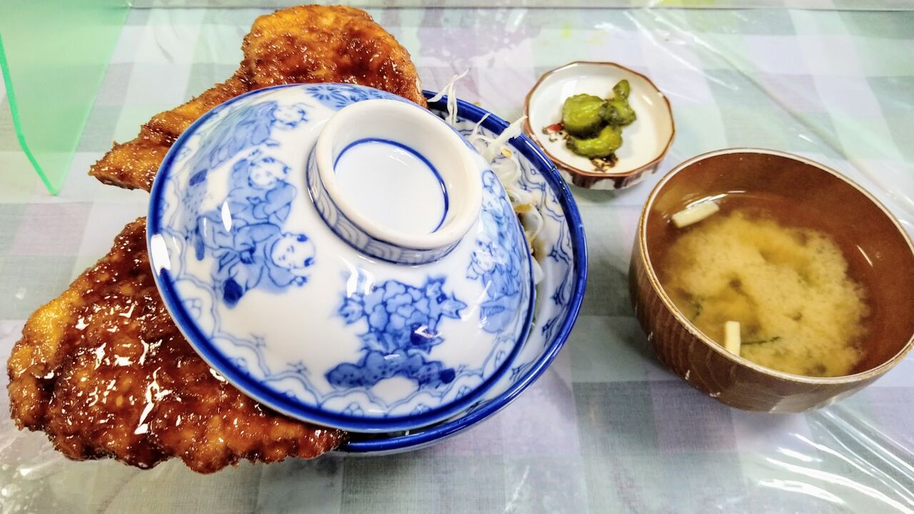 会津ソースかつ丼 インスタ映えの元祖と言うべき 白孔雀食堂 爆ちゃんのふくしまグルメ探訪