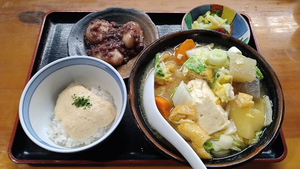 郡山市中山宿の超人気店 鞍手茶屋 の田舎風けんちんうどん 爆ちゃんのふくしまグルメ探訪