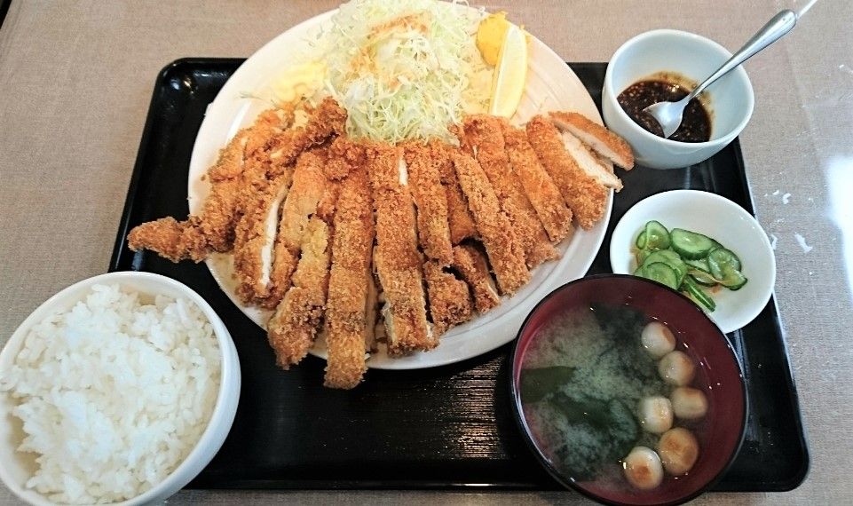 食彩けいまり のワンコインランチ チキンカツ定食 爆ちゃんのふくしまグルメ探訪