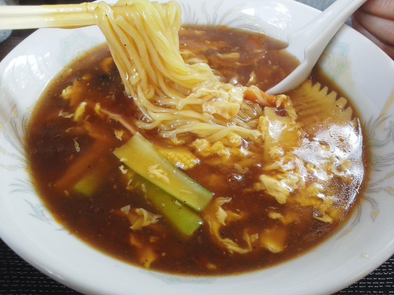 極旨な酸辣湯麺が味わえる 麺飯酒家山茶華 さざんか 爆ちゃんのふくしまグルメ探訪 極旨な酸辣湯麺が味わえる 麺飯酒家山茶華 さざんか 爆ちゃんのふくしまグルメ探訪