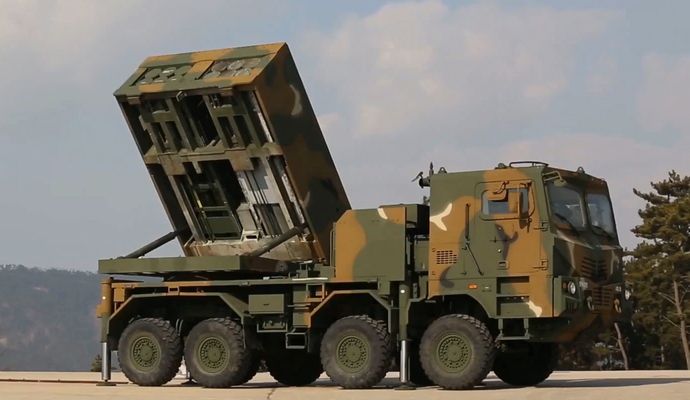韓国の多連装ロケット「天舞」、ノルウェーに初納入…米国のハイマースを退け10億ドル受注！