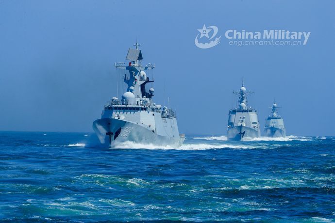 中国海軍と海警局、台湾周辺に艦船約100隻を展開…異例の規模で警戒強まる！