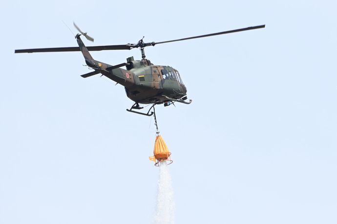 大槌町で山火事、岩手県が自衛隊に災害派遣を要請…ヘリで消火活動！