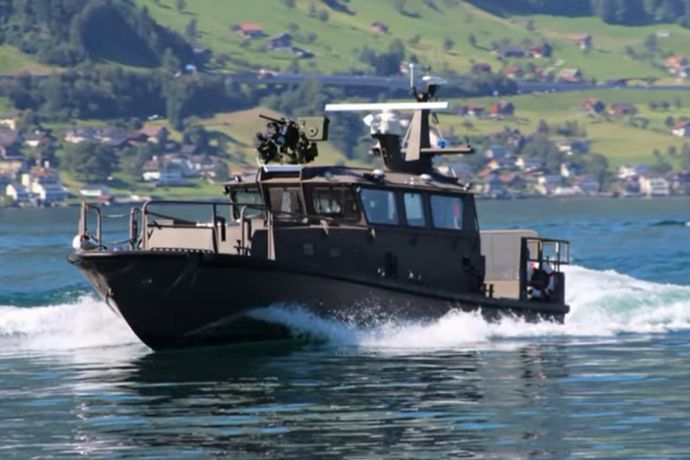 ロシア「海もないのになぜ海軍省があるんです？｣…スイス「貴方の国にも文化省があるじゃないですか」！